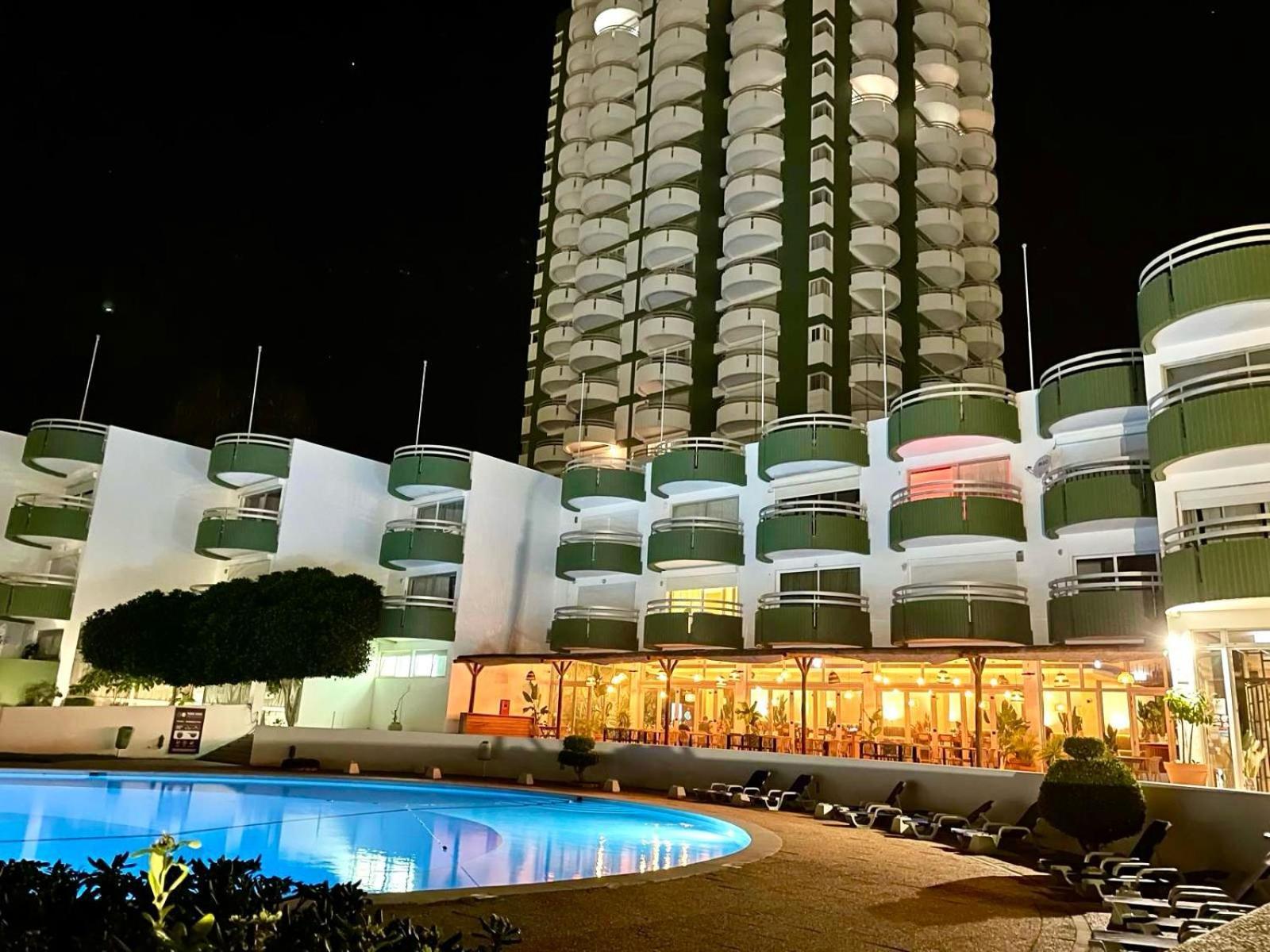Amazing Green Tower 3 Castle Flat With Balcony 波尔蒂芒 外观 照片